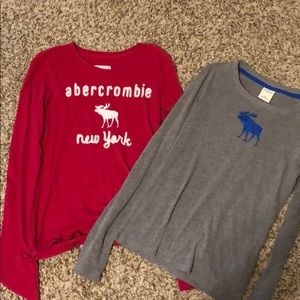 Bundle of 2 long sleeve tops